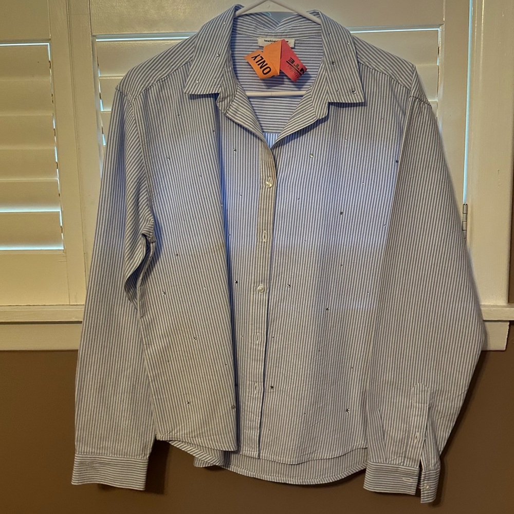 See Description- Beach Lunch Lounge Crystal Button Down